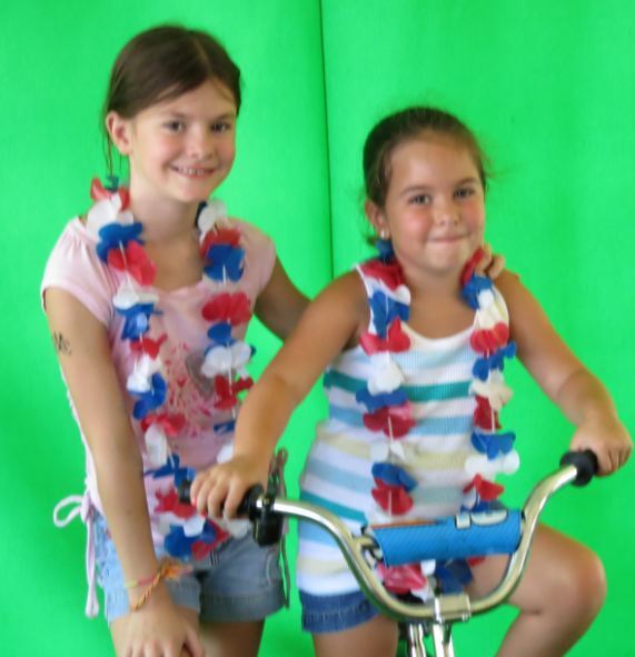 /images/pfpphotos/uploads/JV0073/JV0073.Gall.Lil and em2.JPG